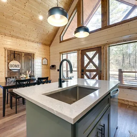 Family-Friendly Broken Bow Cabin Rental With Hot Tub Exterior photo