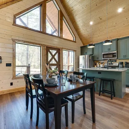 Family-Friendly Broken Bow Cabin Rental With Hot Tub Exterior photo